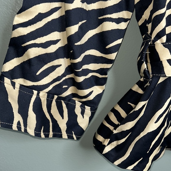 🌻 Grace Stylish Belted Blazer 🛍️ Gorgeous!! 💖 Size 14 - Picture 10 of 10